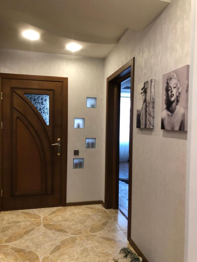 טשקנט Stylish Apartments In The Heart Of The City! מראה חיצוני תמונה